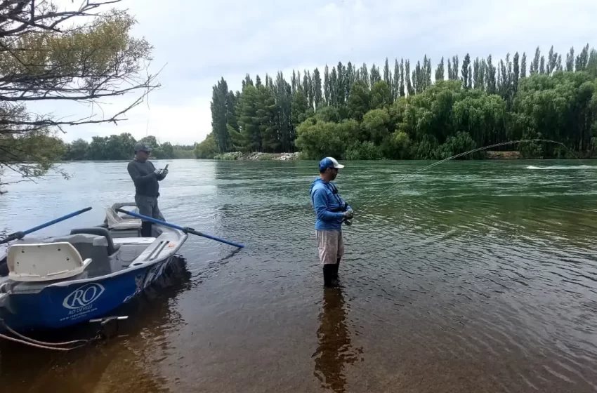  Viví la experiencia inolvidable de pescar en las aguas del Río Negro