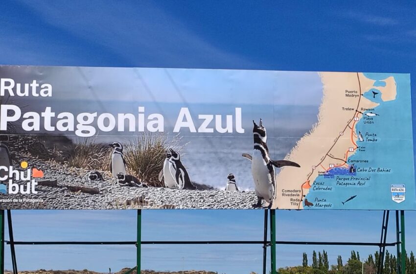  Chubut fortalece la Ruta Patagonia Azul con nueva cartelería turística en todo el corredor costero